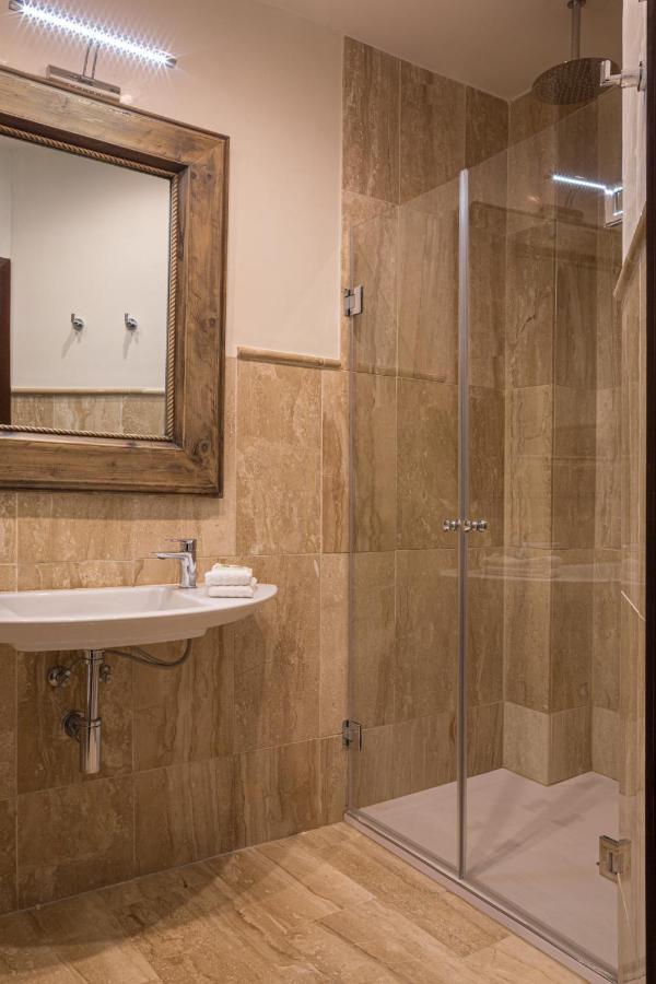 Puerta Catedral Apartments Sevilla Buitenkant foto