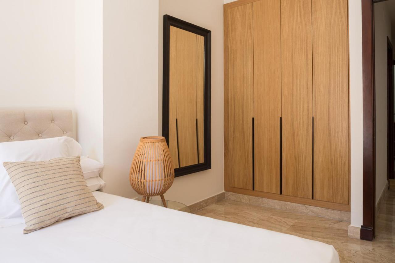 Puerta Catedral Apartments Sevilla Buitenkant foto