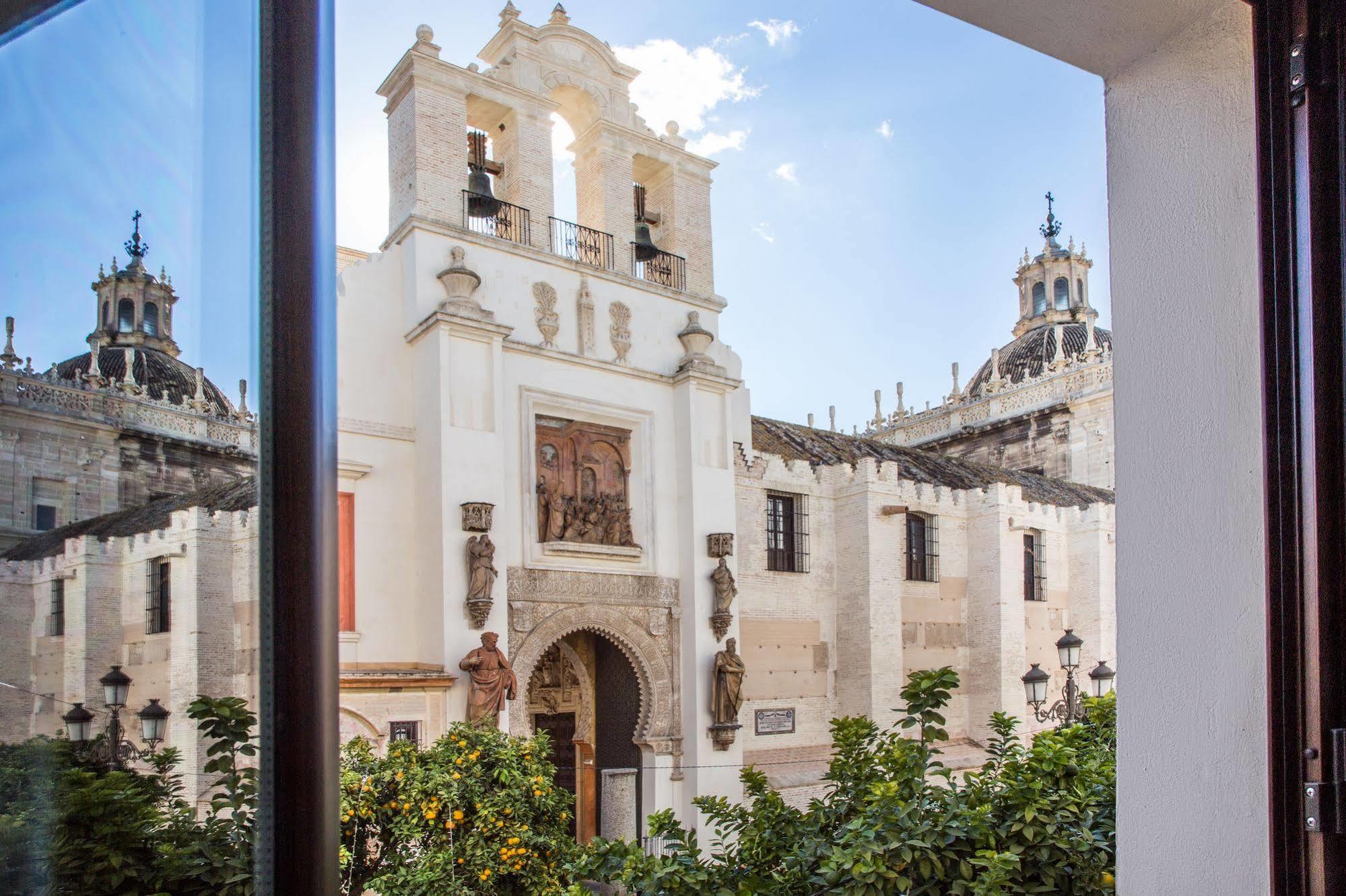 Puerta Catedral Apartments Sevilla Buitenkant foto